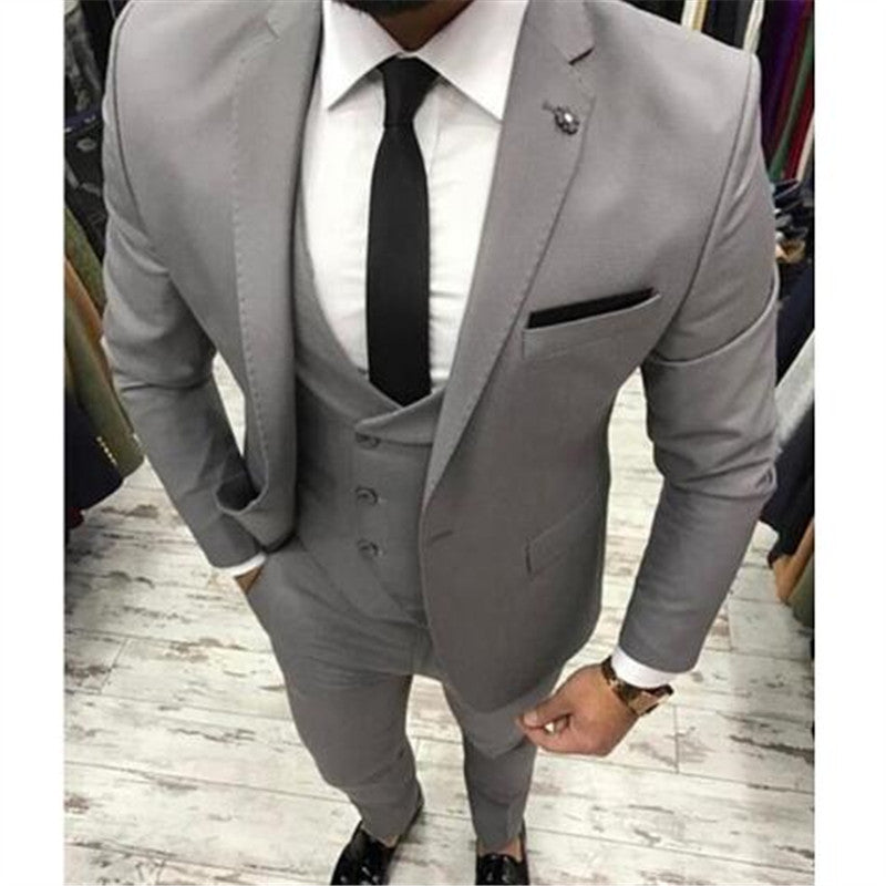 Costume Homme 3 pièces veste un bouton une fonte gilet croisé avec revers  . coupe ajustée - MS